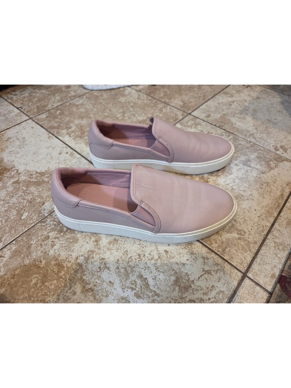UGG Women's Jass slip-on sneakers in a dusty rose leather / white platform sole - Picture 2 of 11